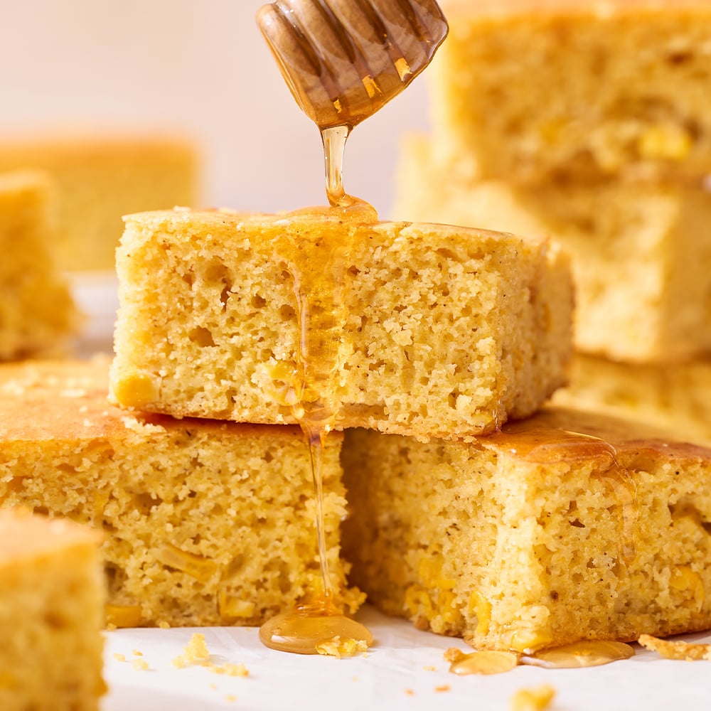 Easy Cornbread Recipe