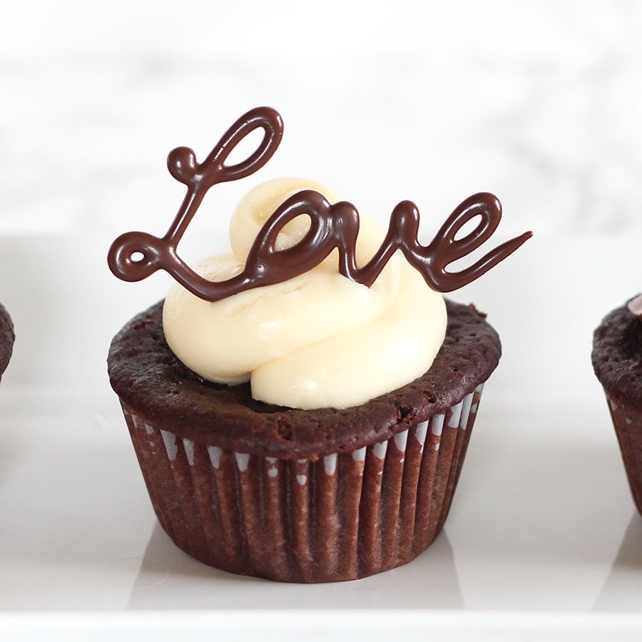 Easy Chocolate Cupcake Decorating