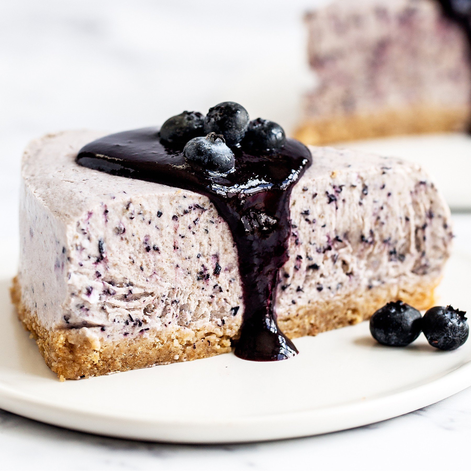 No Bake Frozen Blueberry Pie