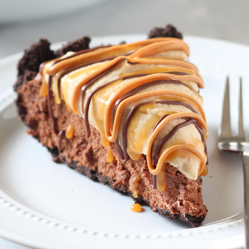 Chocolate Peanut Butter Caramel Mousse Pie